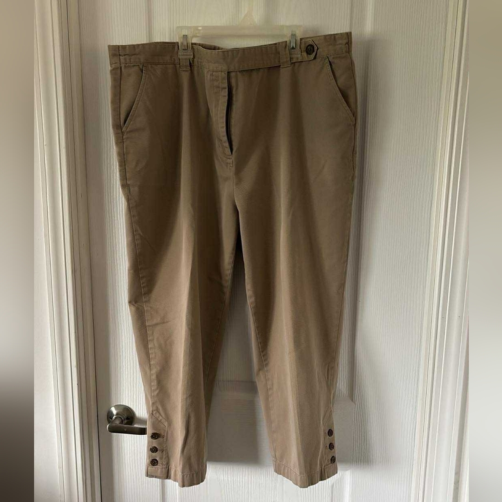 Lands' End Women's Capris with Buttons  Cottagecore Softgirl Preppy Coastal